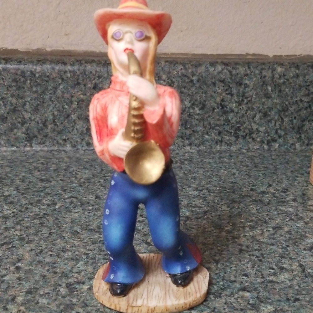 Bobble Cowgirl Saxophone Player